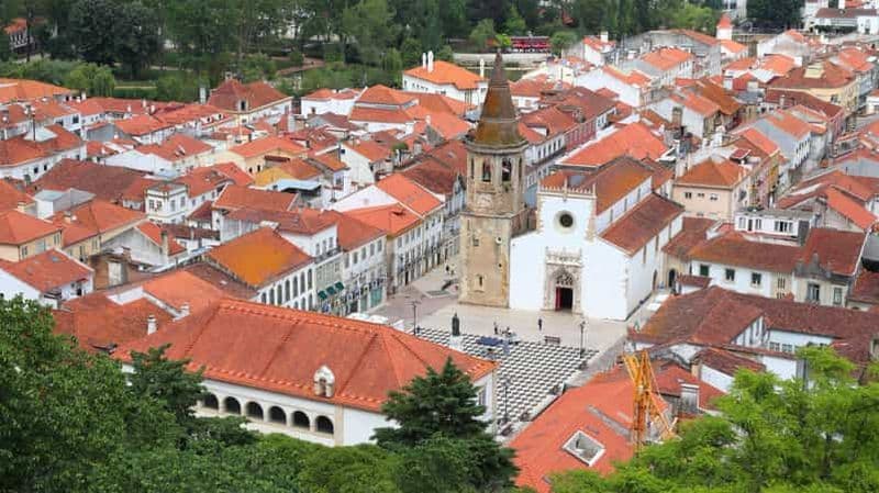 Billet Le meilleur de Tomar : Visite à pied privée avec un habitant de la région