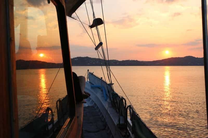 Billet Skiathos : Croisière en bateau avec dîner et observation du coucher de soleil