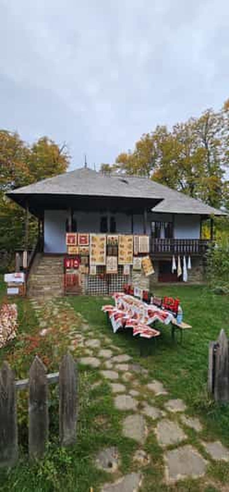 Billet Visite guidée en direct de Bucarest, format bus à arrêts multiples