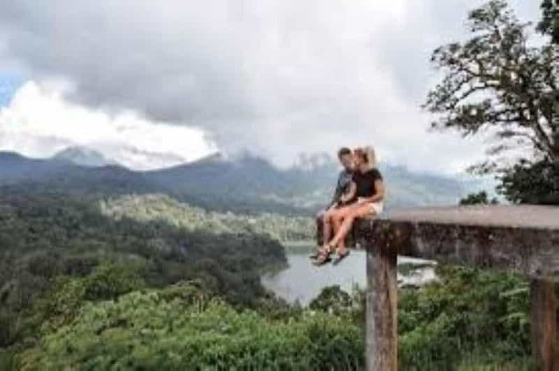 Billet MUNDUK : Activités de trekking dans la jungle et de canoë-kayak