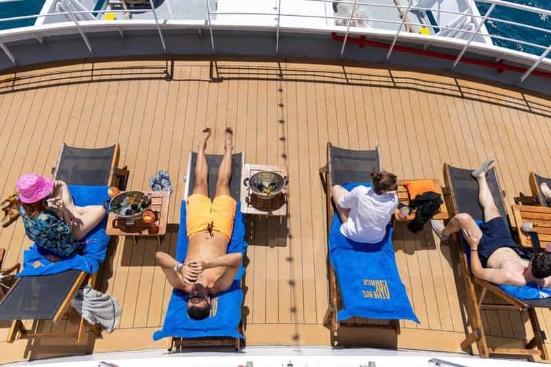 Billet Athènes : Croisière sur les îles Saroniques avec places VIP et déjeuner