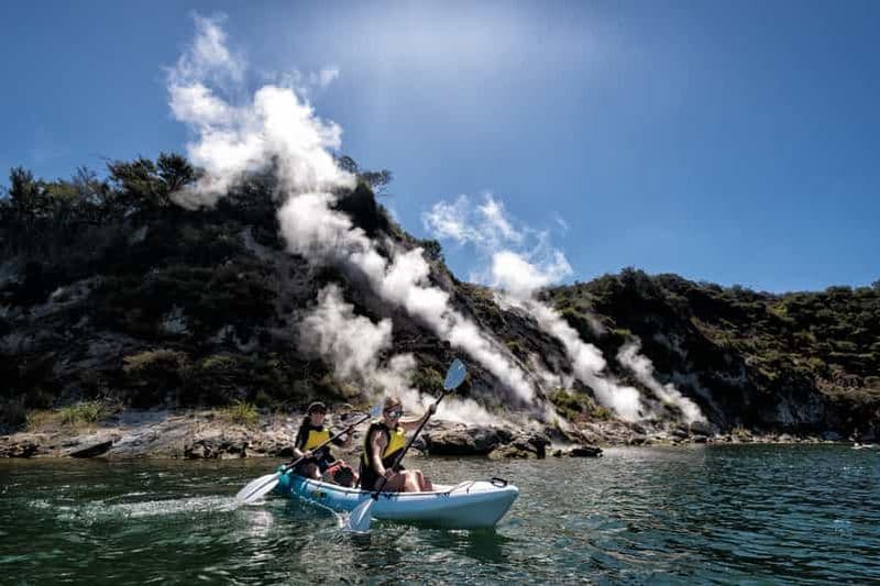 Billet Rotorua : Visite à pied de la vallée de Waimangu et excursion en kayak sur les Steaming Cliffs