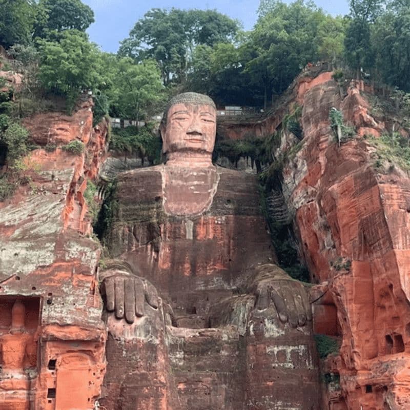 Billet Visite du Bouddha géant de Leshan : Découvrez l'ancien chef-d'œuvre de pierre