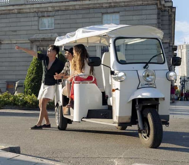 Billet Madrid : l'incontournable trajet en tuk-tuk par Privé Experiences