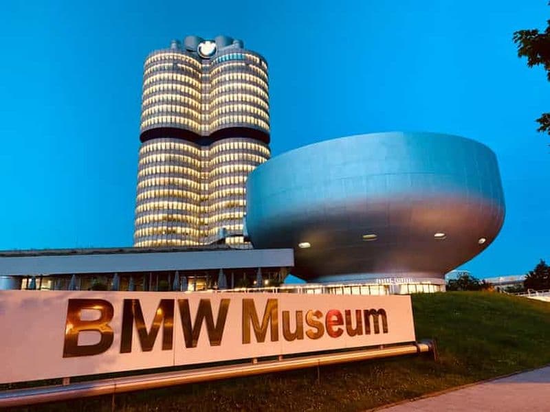 Billet Munich : visite guidée privée du musée BMW et de BMW Welt