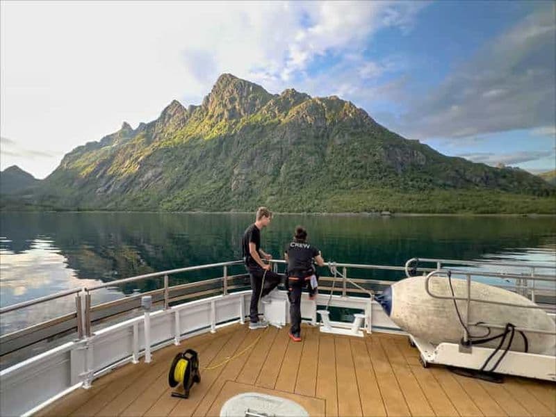 Billet Tromsø : Croisière estivale dans l'Arctique avec un guide