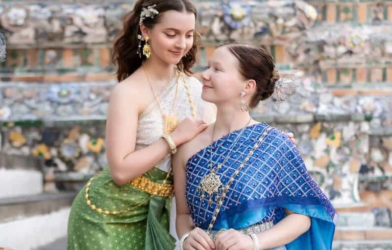 Billet Photographie professionnelle de costumes thaïlandais à Wat Arun, Bangkok