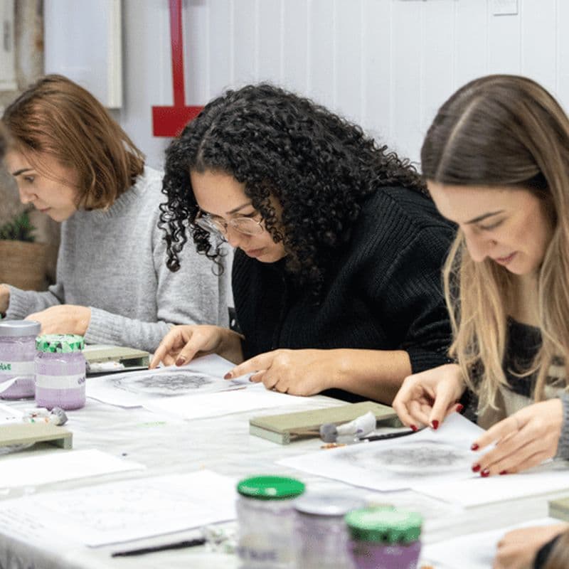 Billet Porto : Atelier de peinture sur carreaux avec du vin de Porto - Bainharia