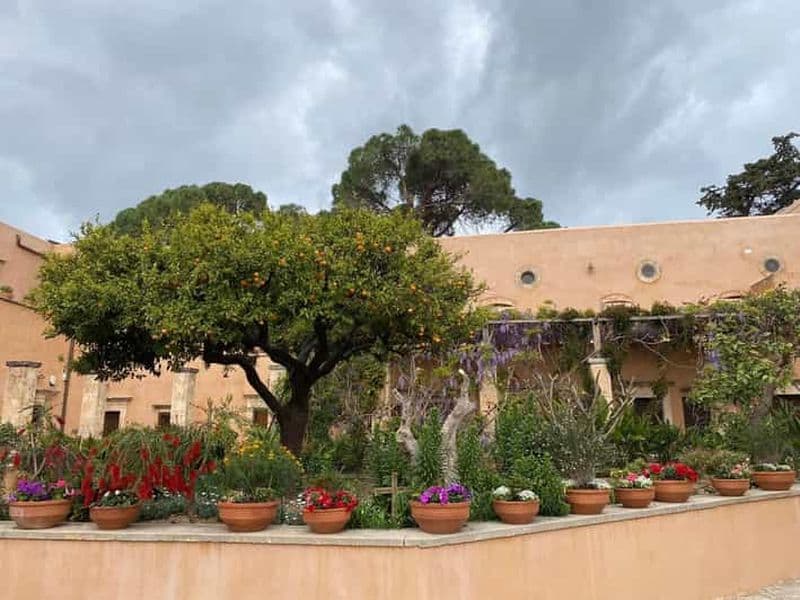 Billet Depuis La Canée : Plage de Zorbas, Agia Triada, tombes de guerre des Alliés