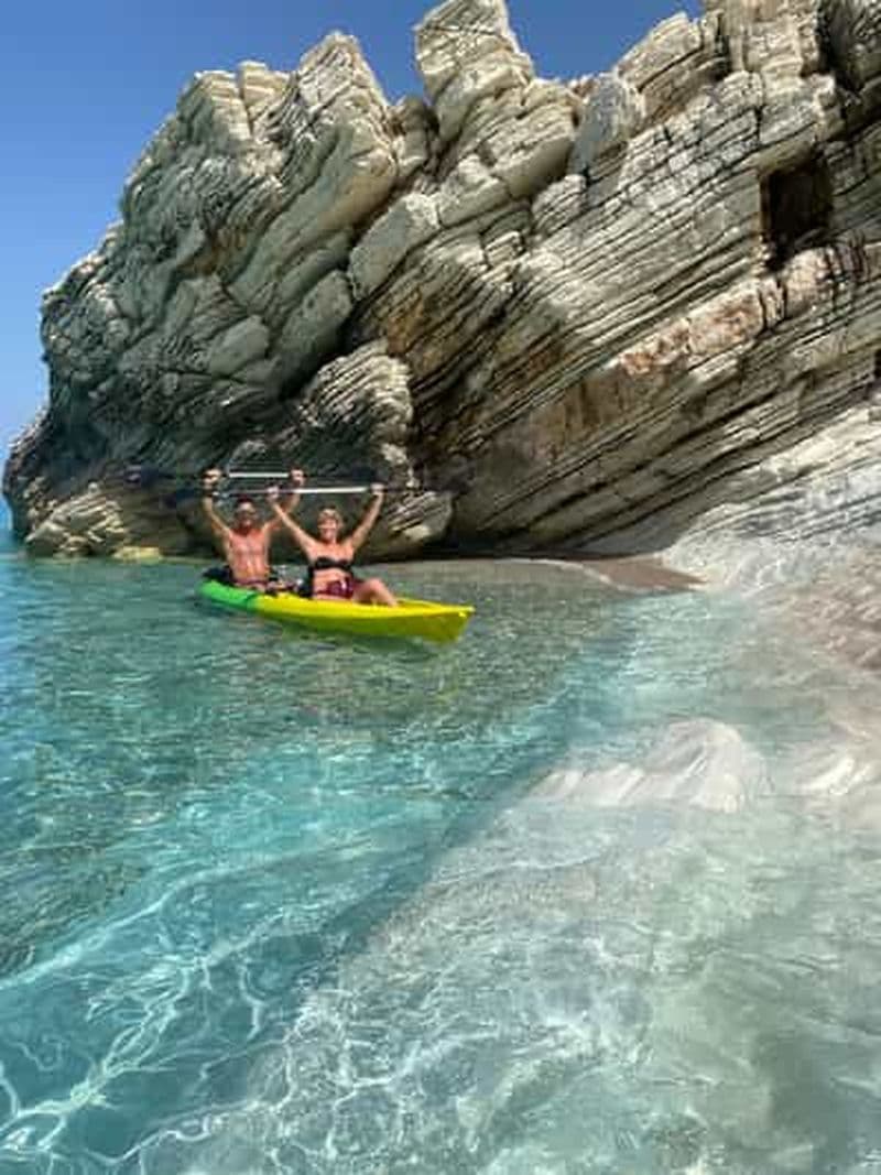 Billet Depuis Saranda : Lukova Kayak & SUP Tour avec transfert