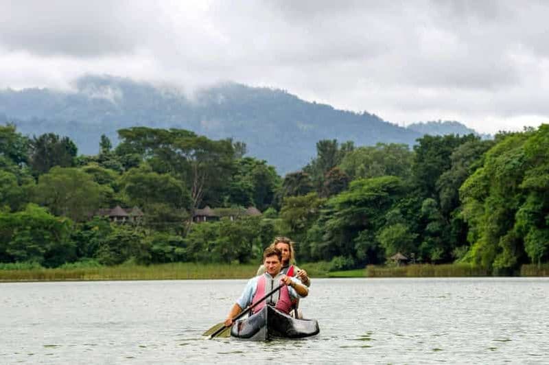 Billet Arusha : Aventure en canoë sur le lac Duluti avec déjeuner pique-nique