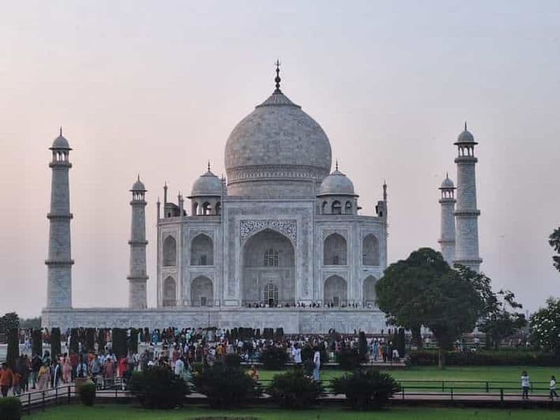 Billet De Chennai à Agra : Visite du Taj Mahal par avion le même jour