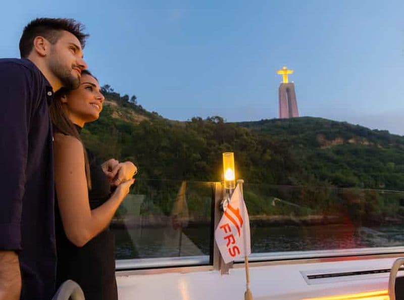 Billet Croisière nocturne à Lisbonne : les sites illuminés du Tage