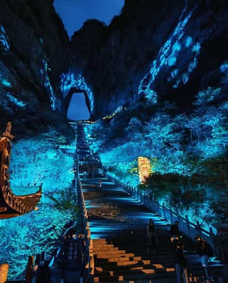 Billet Visite nocturne du mont Tianmen : Skywalk et lumières de la ville