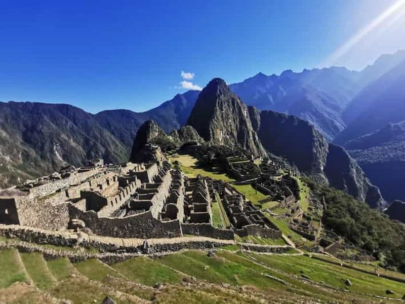 Billet Depuis Cusco : Visite du Machu Picchu en train panoramique Vistadome