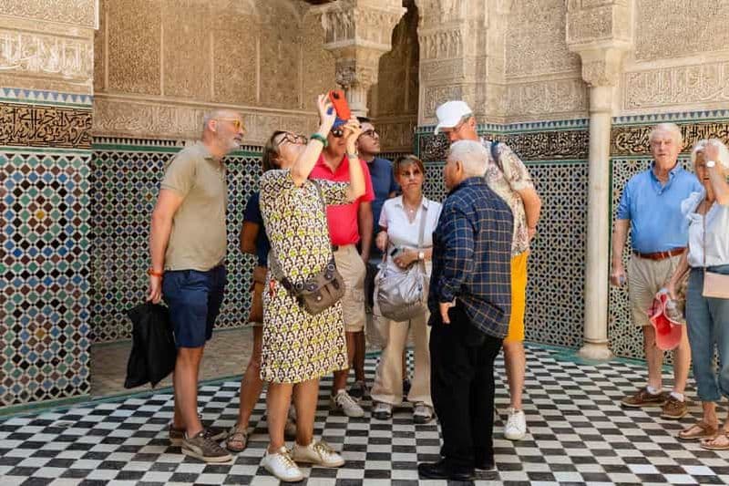 Billet Fès : visite de la madrasa Attarine, du musée, de la tannerie, du souk et de la médina