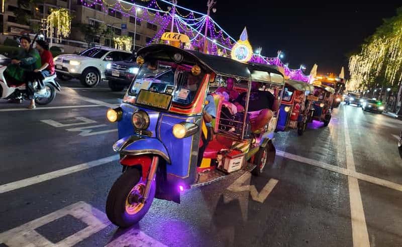 Billet Bangkok : TUK TUK Tour Night Life Private avec prise en charge à l'hôtel