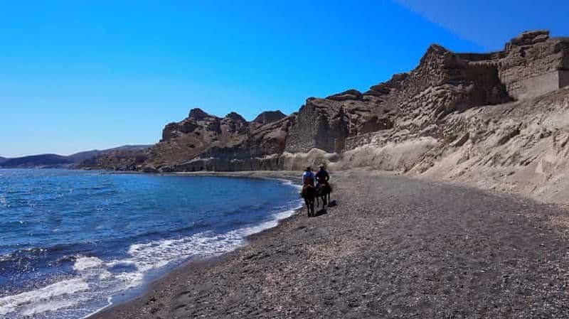 Billet Santorin : Randonnée à cheval sur la plage