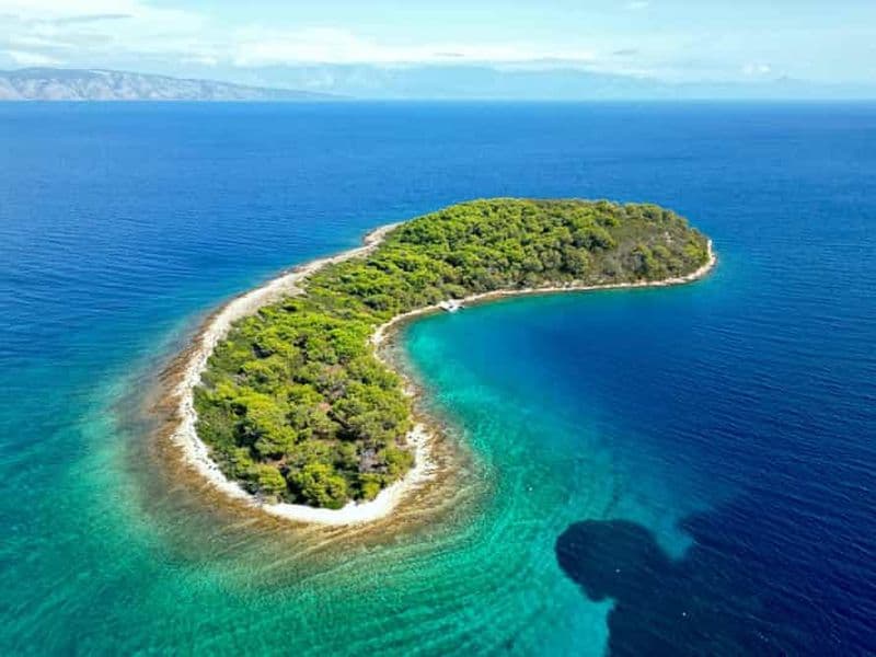 Billet Makarska : escapade sur deux îles - Hvar, le lagon bleu et les sauts depuis les falaises
