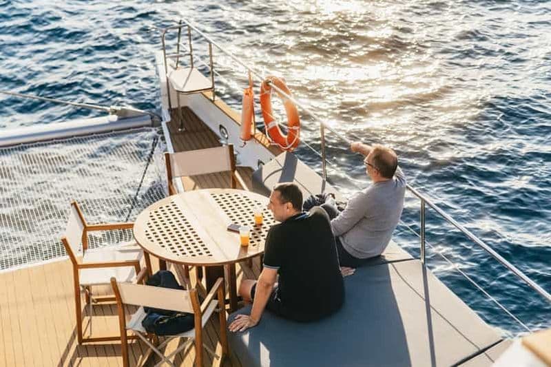 Billet Marseille : La Soirée Sunset & Dîner en Maxi Catamaran - Archipel du Frioul