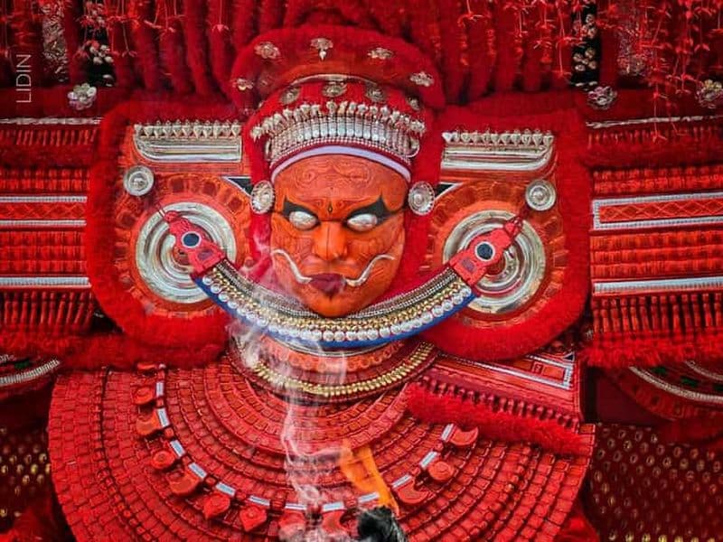 Billet Kochi : Circuit de 3 jours à Kannur avec tissage et spectacle de Theyyam