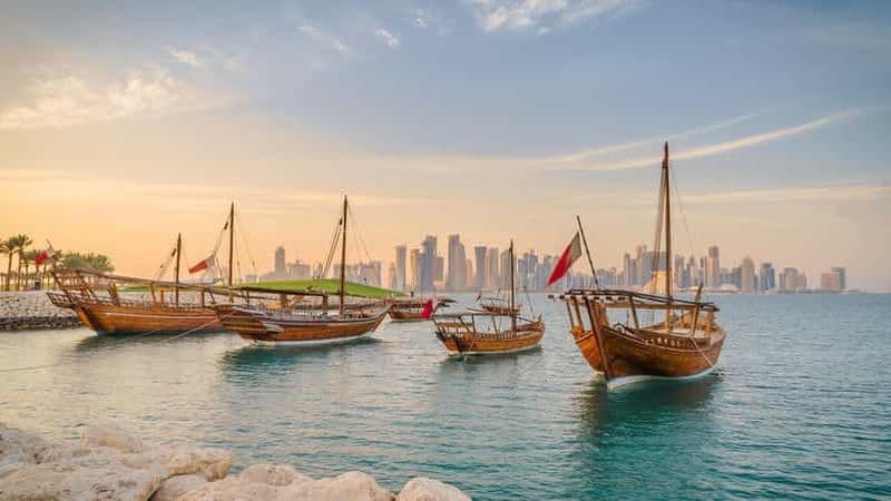 Billet Doha : croisière au coucher du soleil en boutre avec vue sur la skyline et la Corniche