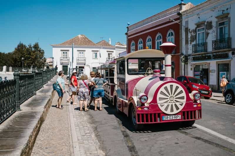 Billet Tavira : circuit touristique en train à travers les sites incontournables de la ville