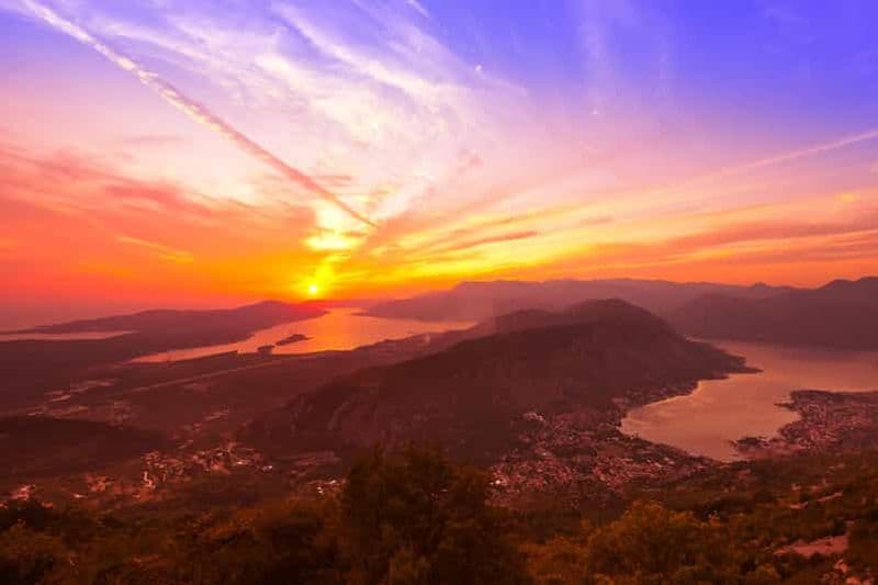 Billet Au départ de Podgorica : Visite des vieilles villes de Kotor et Budva et du lac Skadar