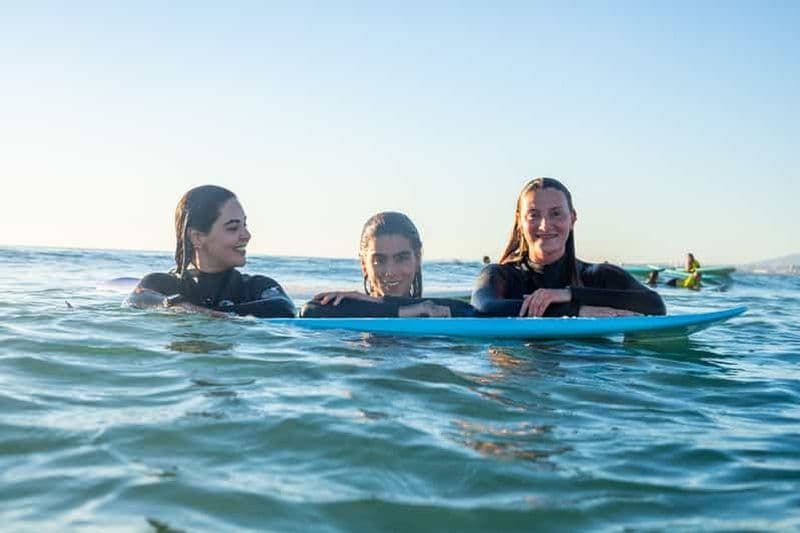 Billet Apprenez à surfer avec la première école de surf de Costa da Caparica