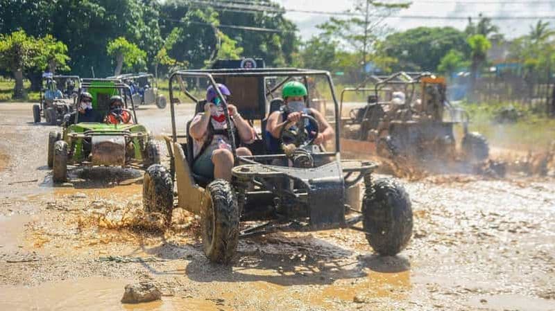 Billet Punta Cana : aventure guidée en buggy avec dégustation de café et baignade dans une grotte