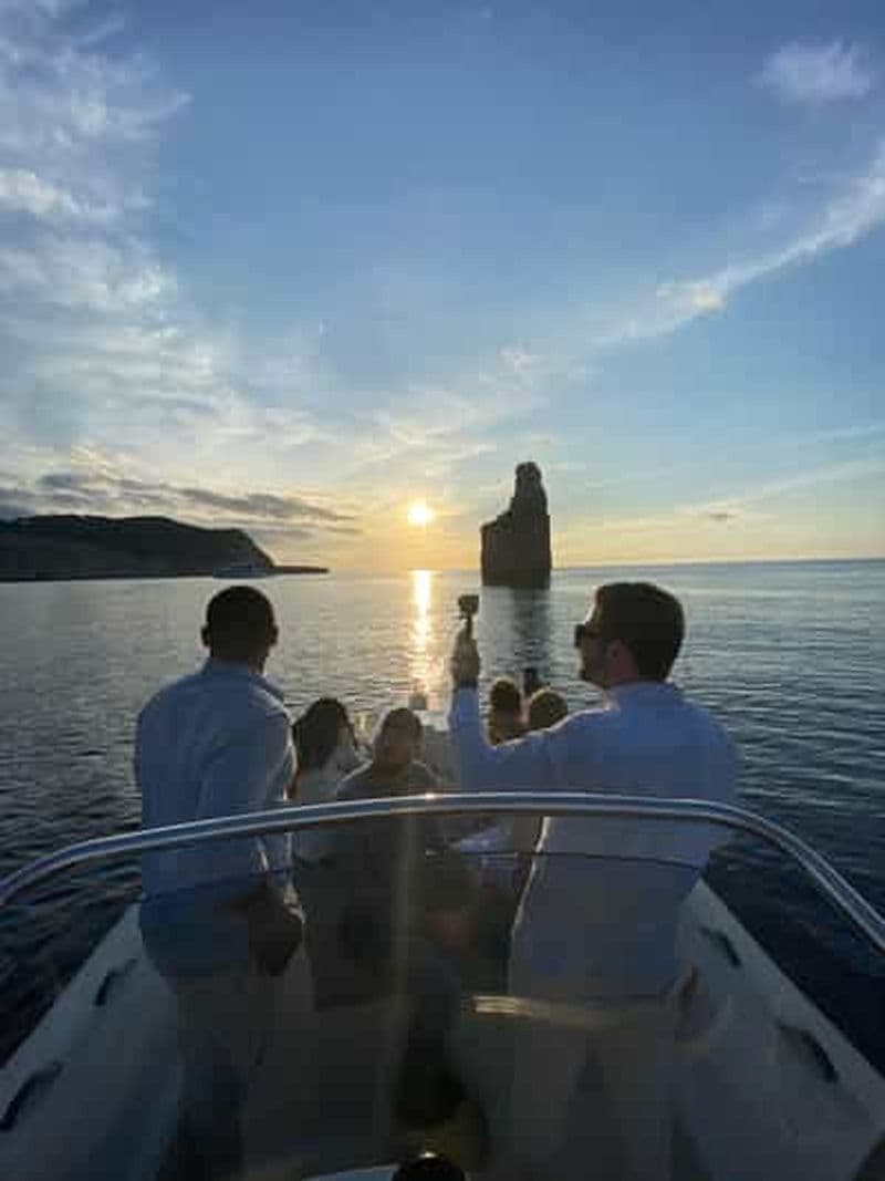 Billet Excursion en bateau au coucher du soleil : le nord d'Ibiza depuis Santa Eulalia