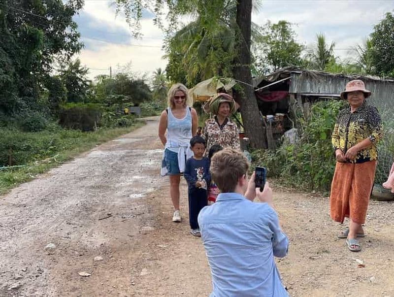 Billet Battambang : Train de bambous, grotte des chauves-souris et grotte de la mort