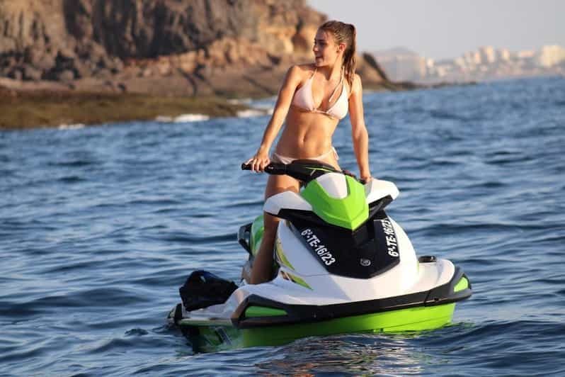 Billet Tenerife : visite guidée en jet-ski avec service photo en option