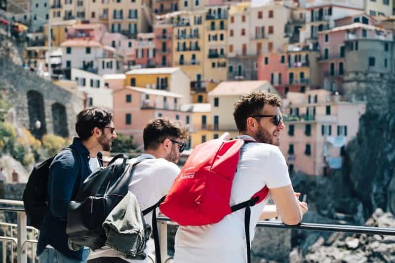 Billet Florence : Excursion d'une journée dans les Cinque Terre avec possibilité de manger dans la rue