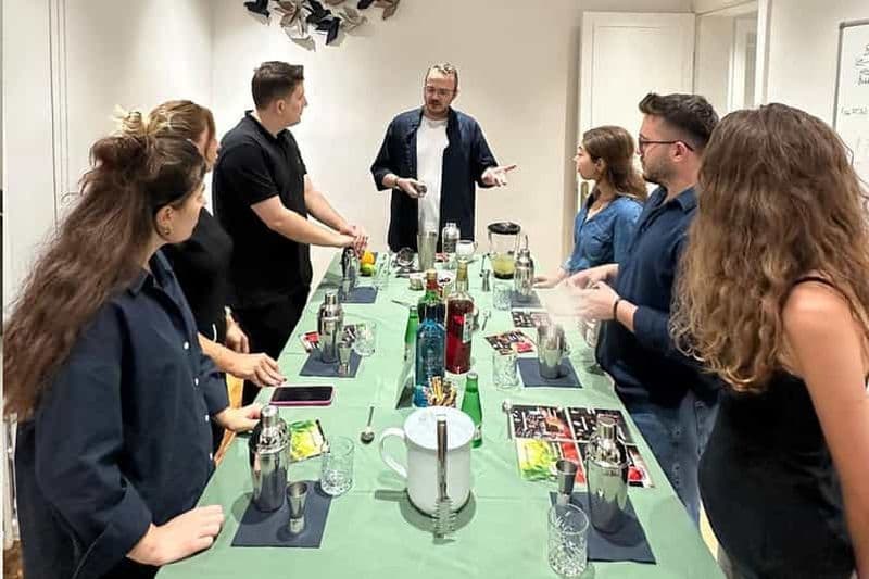 Billet Istanbul : atelier cocktail avec vue sur la tour de Galata