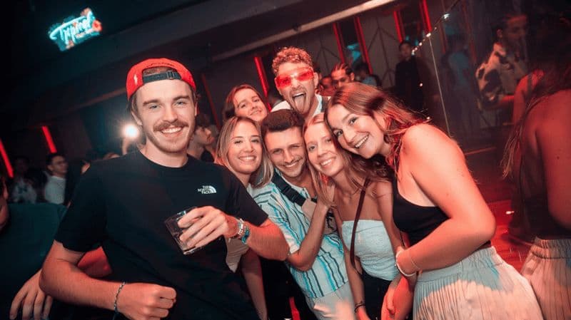 Billet Bangkok : tournée des bars emblématiques, rooftops et speakeasies