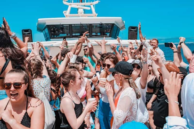 Billet Mallorca : Boat Party avec DJ, buffet et divertissement