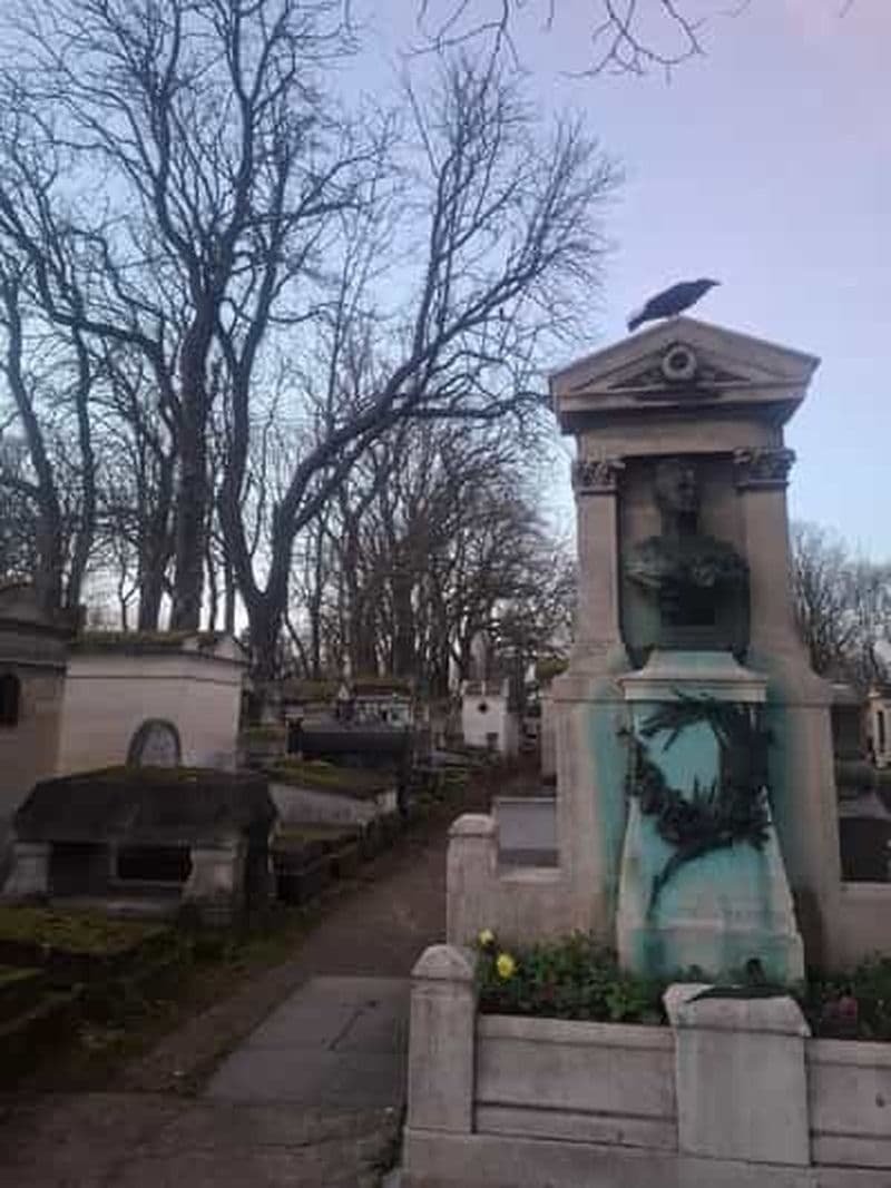 Billet Paris : Mythes et légendes du cimetière du Père Lachaise en français