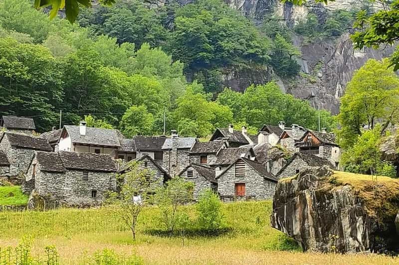 Billet Circuit dans la vallée de Bavona, Tessin, y compris Foroglio près de Locarno Ascona