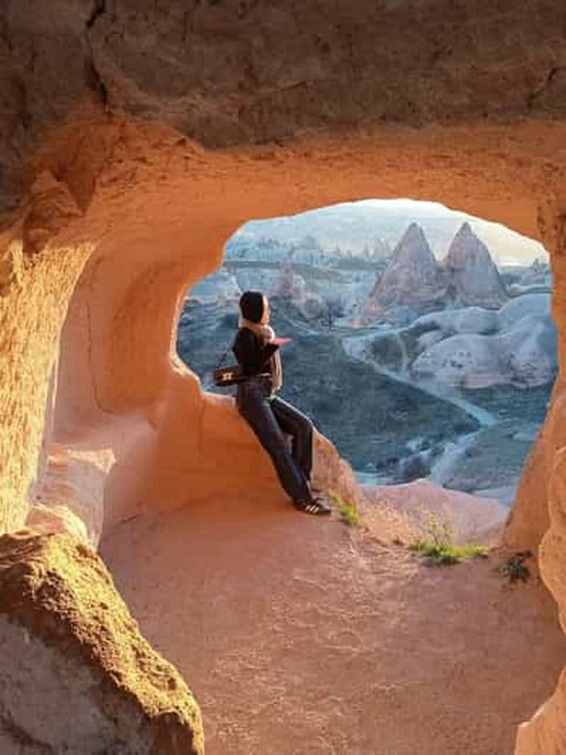Billet Cappadoce : Randonnée dans la vallée des roses au coucher du soleil