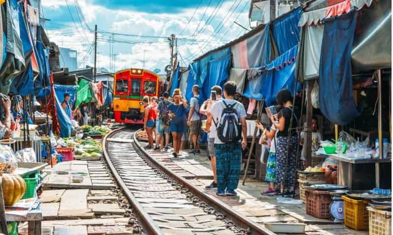 Billet Marché flottant de Damnoen Saduak, train avec prise en charge et retour