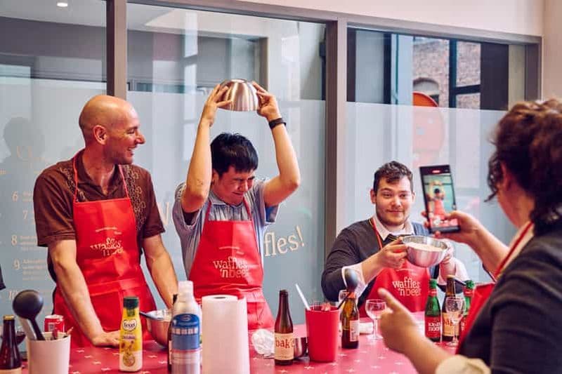 Billet Gand : Atelier de fabrication de gaufres belges avec dégustation de bière