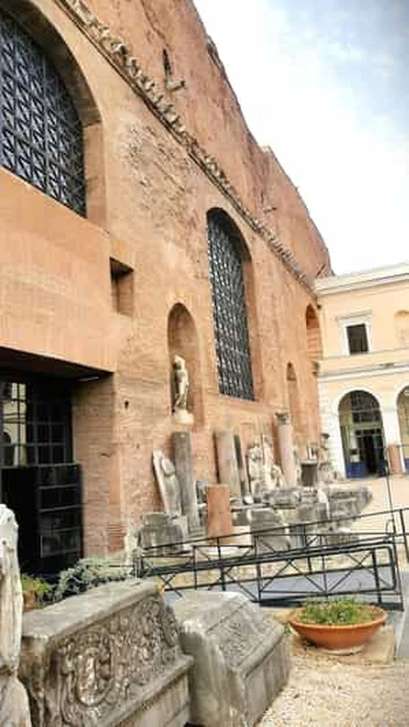 Billet Rome : visite des thermes de Dioclétien et visite en bus panoramique de Rome