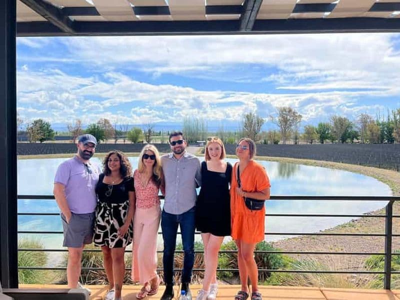 Billet Visite en petit groupe, toute la journée, d'un circuit de luxe autour du vin avec déjeuner gastronomique