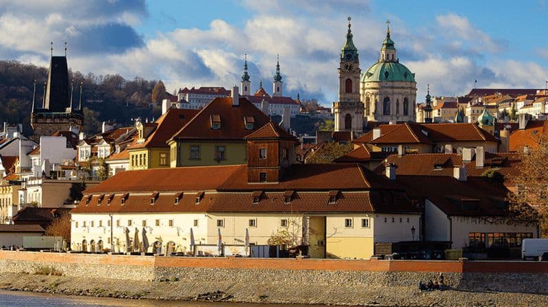Billet Prague : promenade historique dans la vieille ville et le quartier de Malá Strana