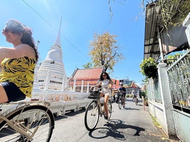 Billet Bangkok : visite culinaire à vélo et en bateau à Thonburi