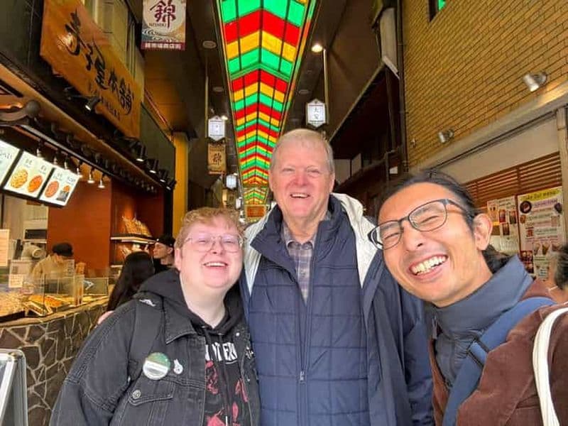 Billet Kyoto : visite du marché de Nishiki avec un gastronome local et dégustations