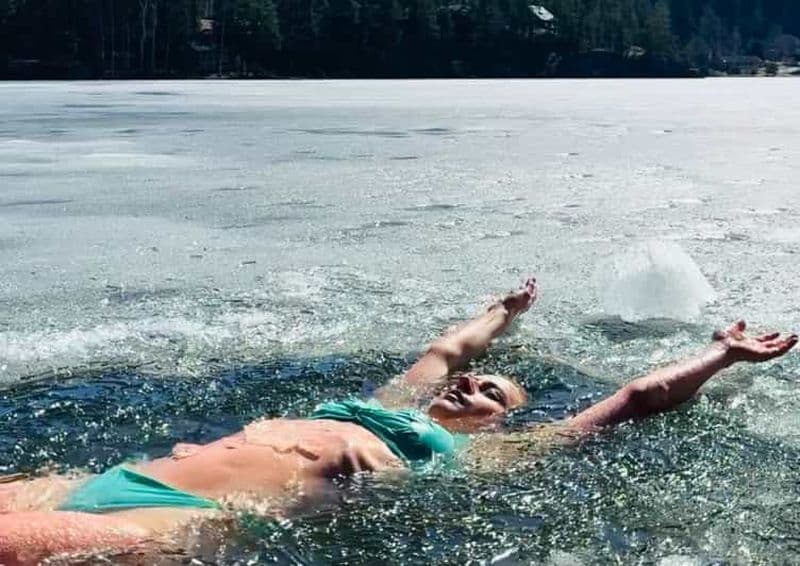 Billet Helsinki : expérience de nage en eau glacée et sauna