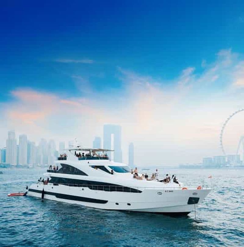 Billet Dubaï : excursion en superyacht de luxe avec DJ, baignade et open bar