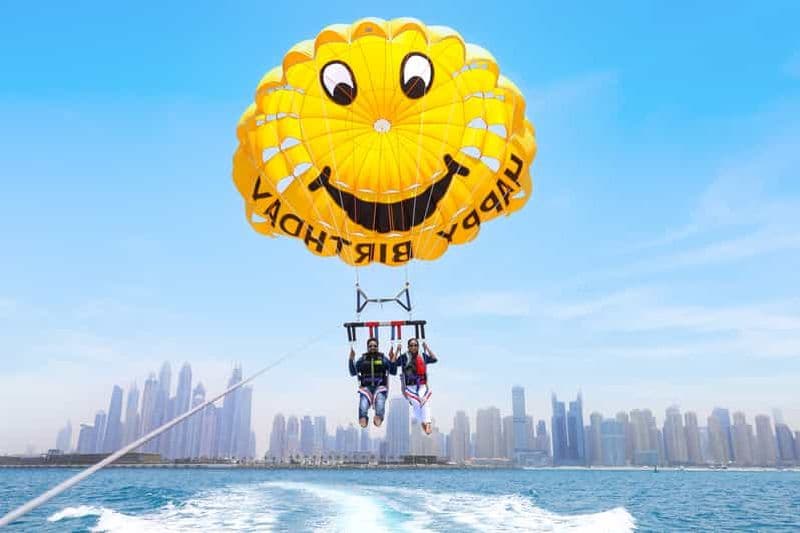Billet Dubaï : Parachute ascensionnel avec Happy birthday Parachute JBR & Palm